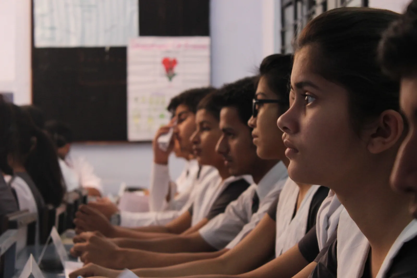 Students listening intently in a Brainwiz session